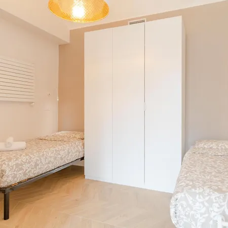 Apartament 3br In Lingotto Fiere, Station & Metro Nearby Turyn